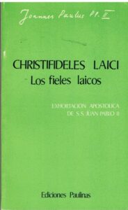 Portada CHRISTIFIDELES LAICI. LOS FIELES LAICOS - JUAN PABLO II - PAULINAS