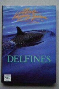 Portada DELFINES - ALBERTO VAZQUEZ-FIGUEROA - PLAZA Y JANES