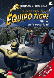 Portada NINJAS EN LA OSCURIDAD. EQUIPO TIGRE. N.E. -  - CIRCULO DE LECTORES