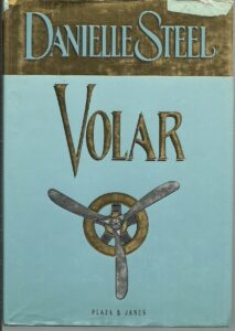Portada VOLAR - DANIELLE STEEL - PLAZA Y JANES
