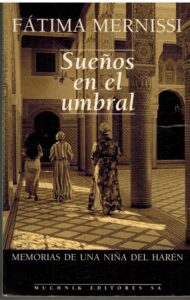 Portada SUEÑOS EN EL UMBRAL - FATIMA MERNISSI - MUCHNIK