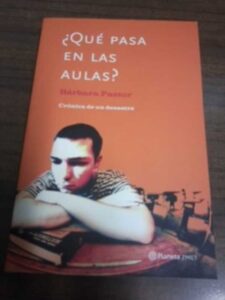 Portada ¿QUE PASA EN LAS AULAS? - BARBARA PASTOR - PLANETA