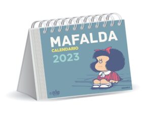 Portada MAFALDA 2023, CALENDARIO ESCRITORIO AZUL CLARO - QUINO - Ediciones Granica S.A.